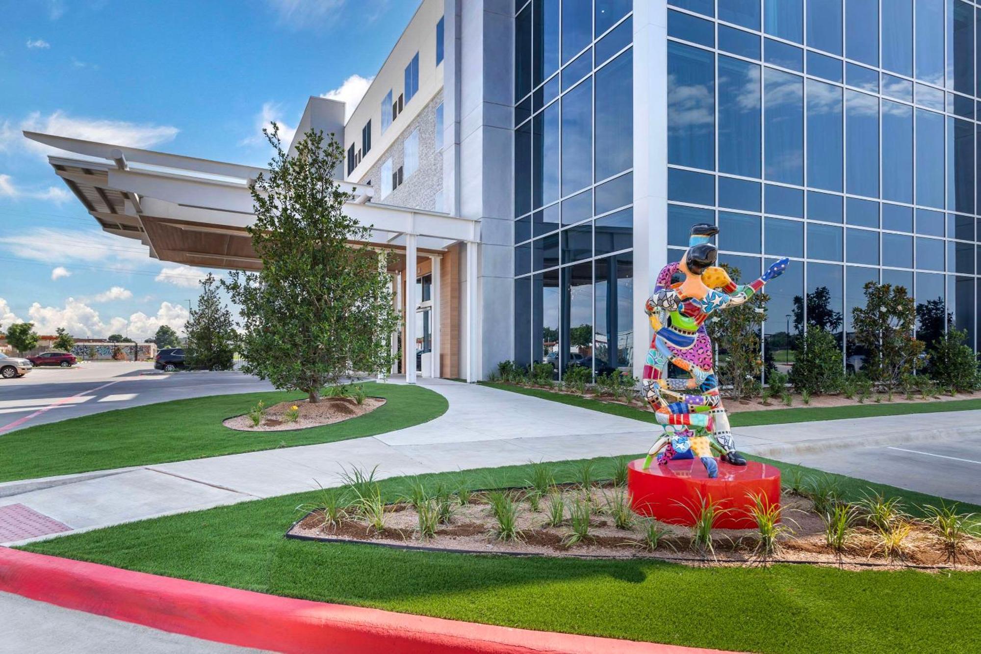 Cambria Hotel Waco University Riverfront Kültér fotó
