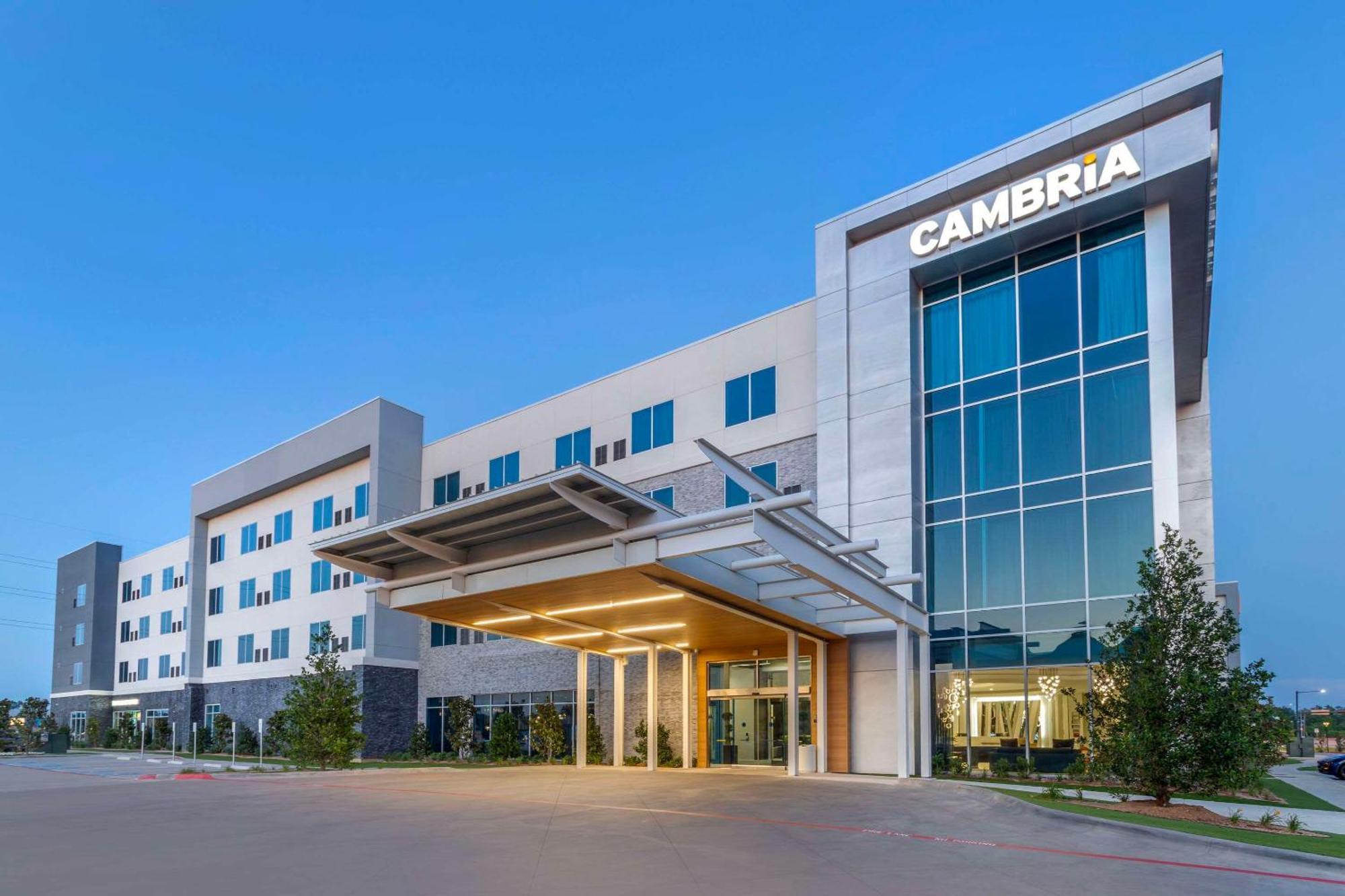 Cambria Hotel Waco University Riverfront Kültér fotó